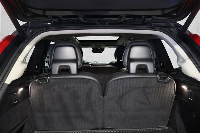 Used 2017 Volvo XC90 T6 Momentum w/ Vision Package image 5