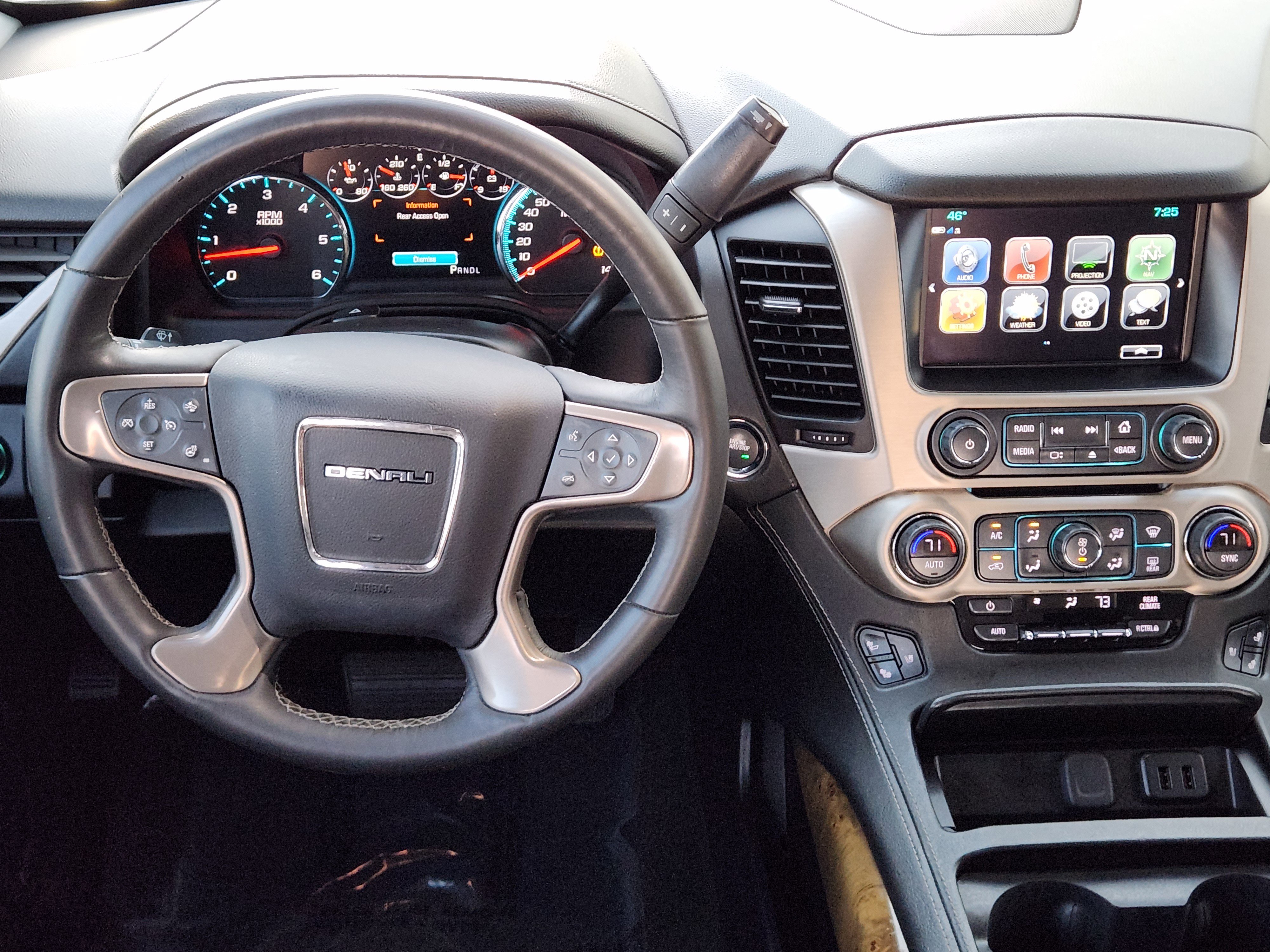 Used 2017 GMC Yukon Denali w/ Open Road Package image 28