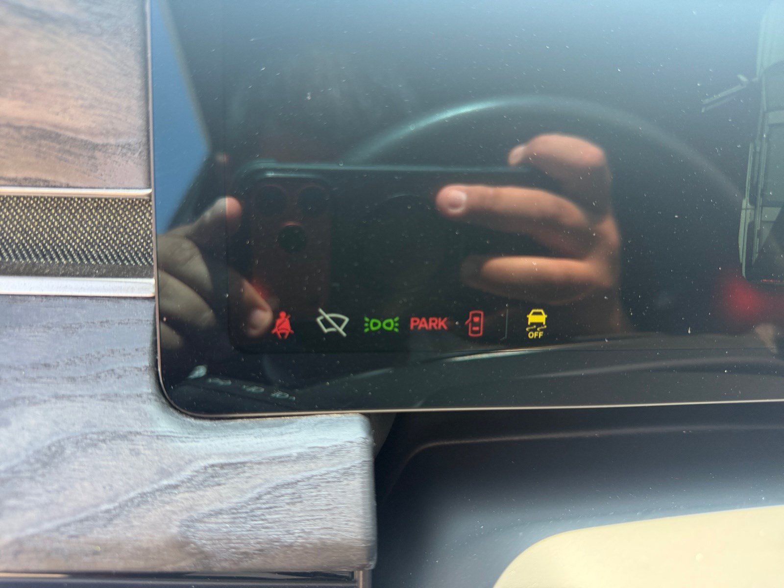 Used 2022 Rivian R1S Launch Edition AWD/4WD image 11
