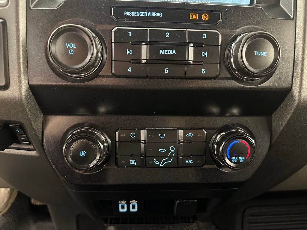 Used 2019 Ford F250 XL w/ Power Equipment Group AWD/4WD image 25