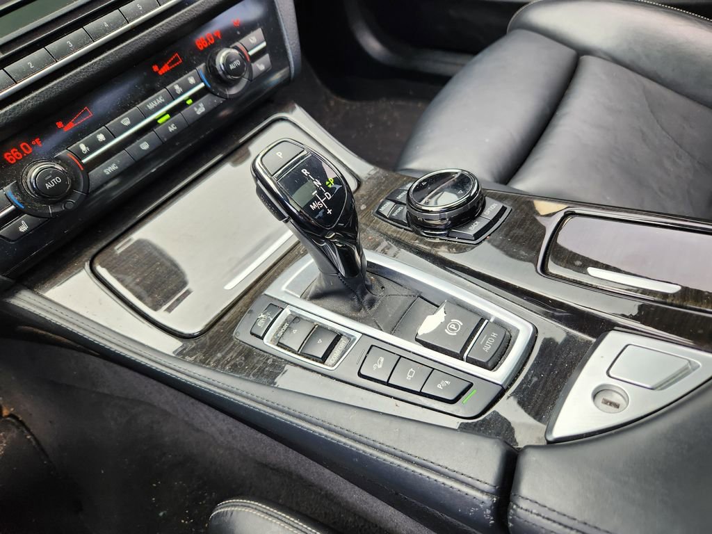 Used 2016 BMW 550i xDrive Sedan AWD/4WD image 22