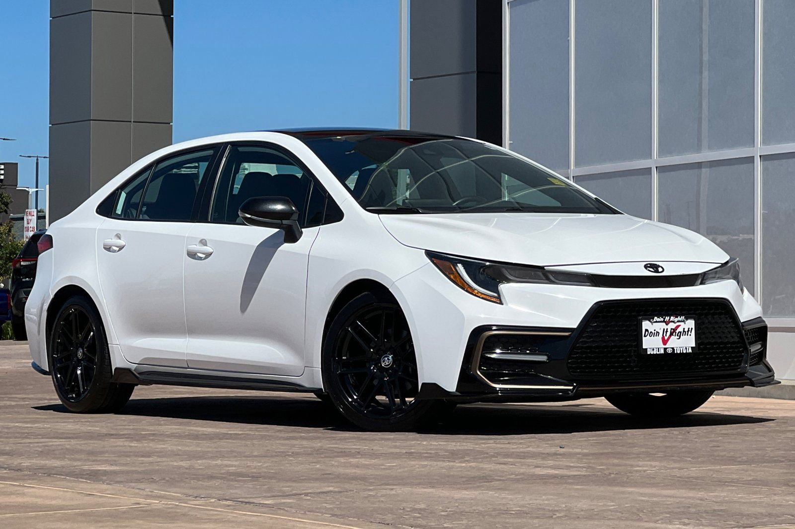 Certified 2022 Toyota Corolla SE image 2