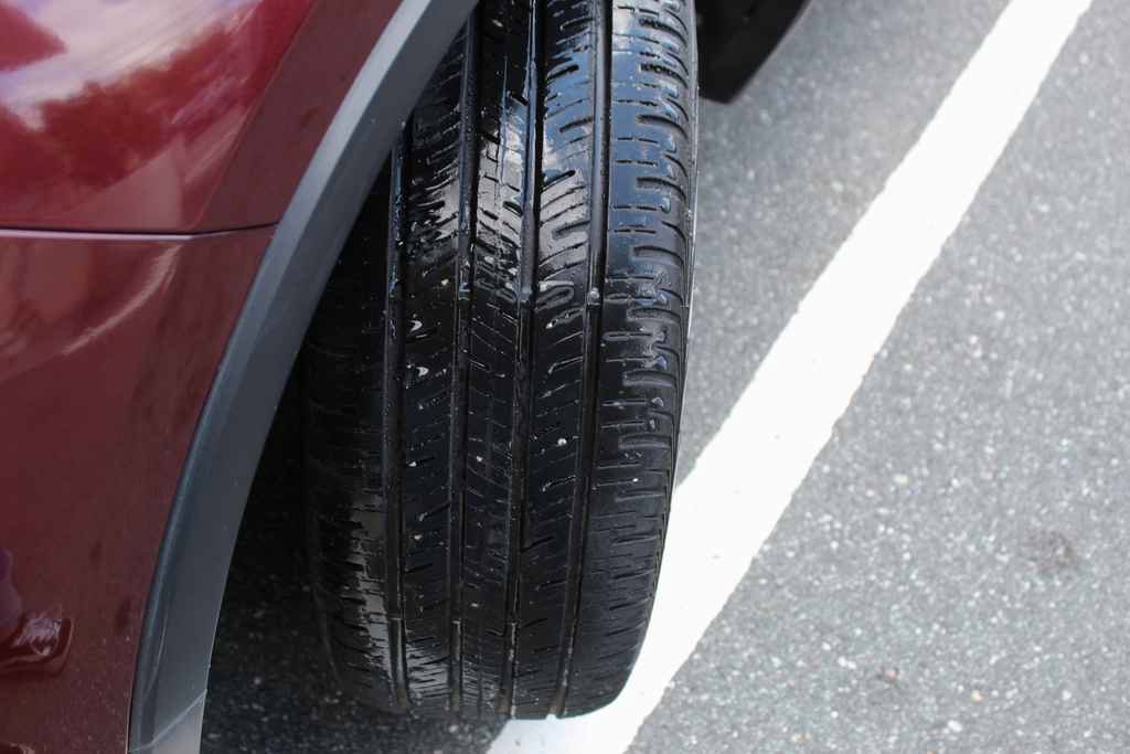 Used 2019 Buick Encore Preferred AWD/4WD image 29
