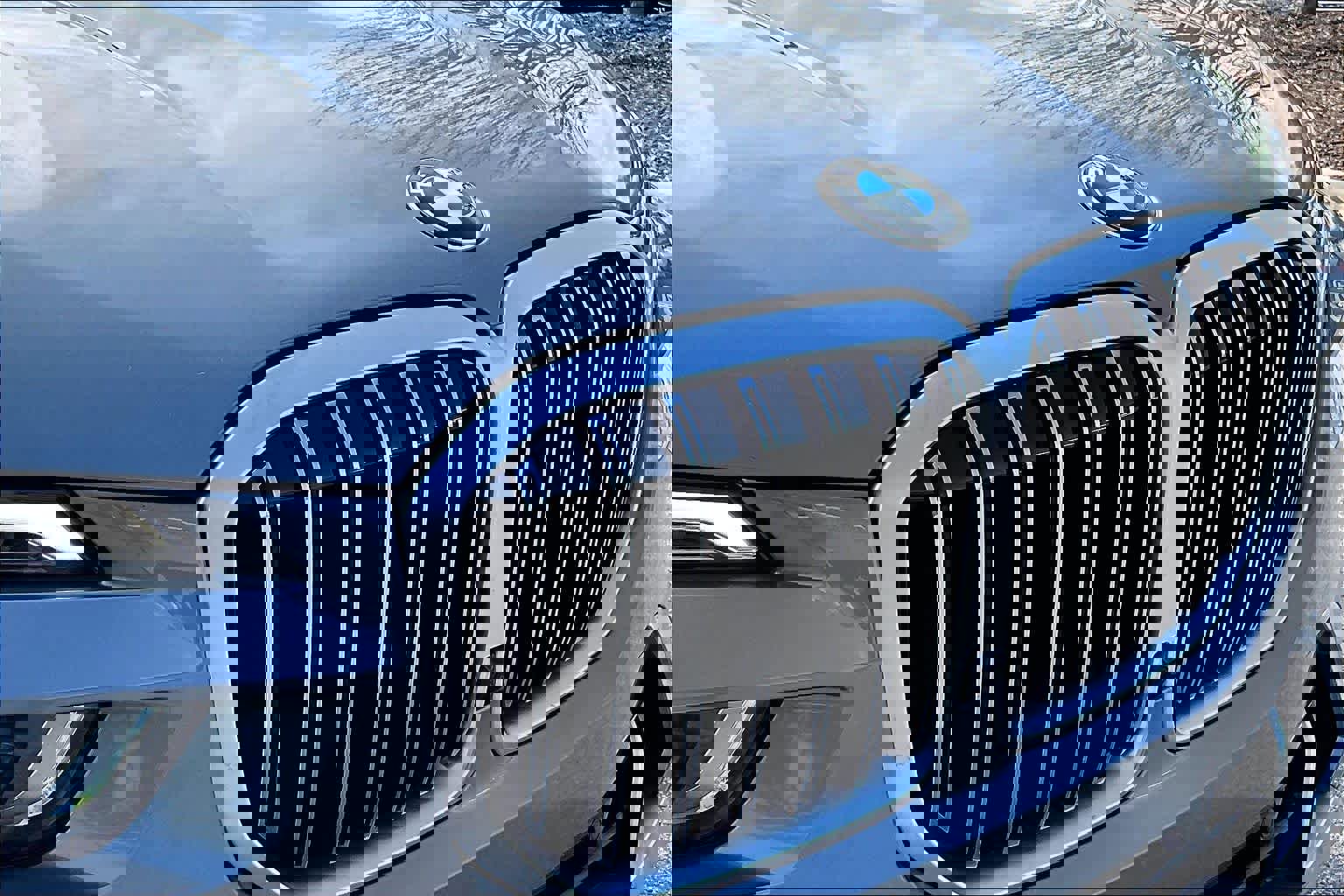 Used 2026 BMW X7 xDrive40i w/ Executive Package image 32