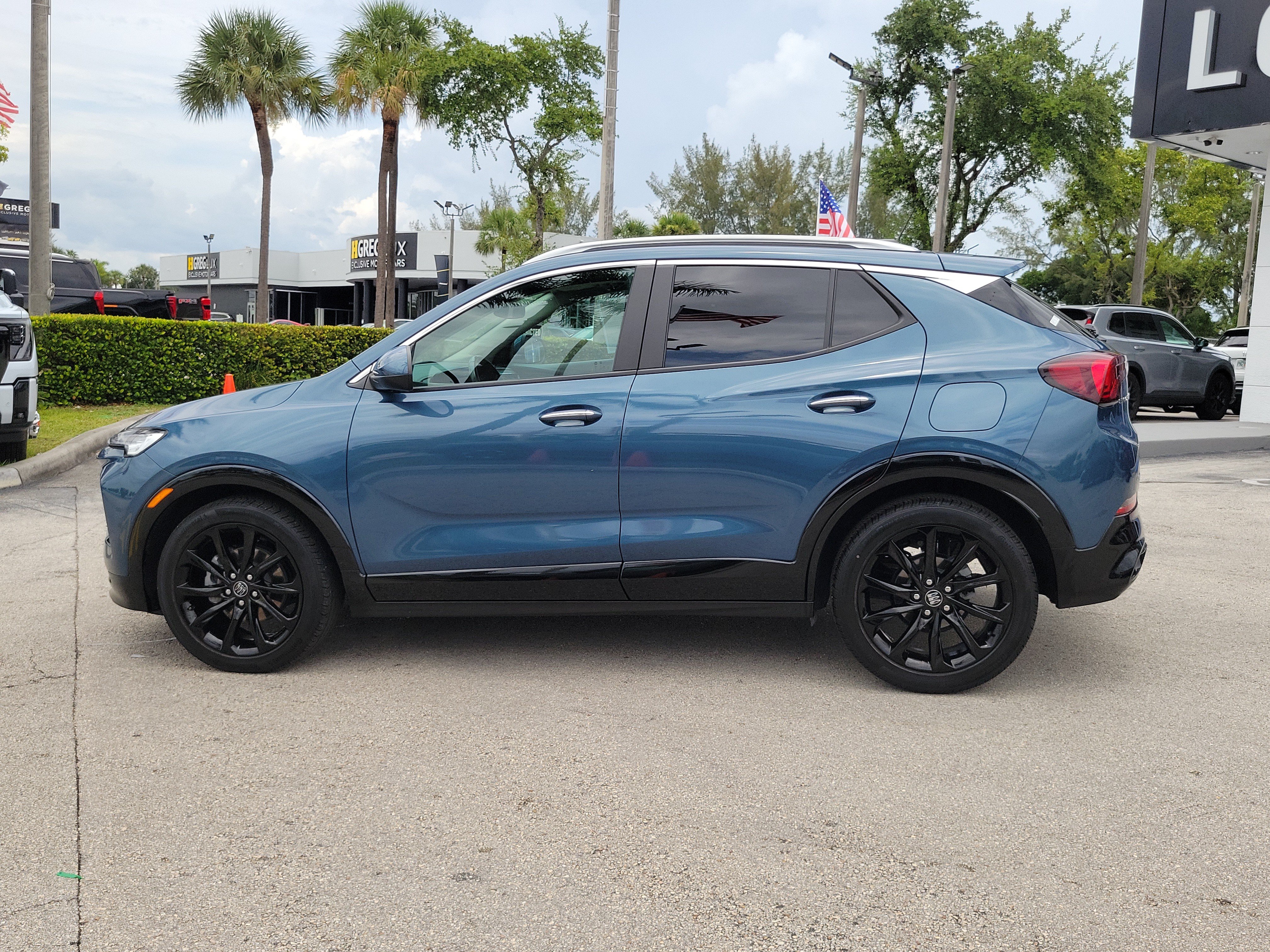 Used 2024 Buick Encore GX Sport Touring w/ Experience Buick Package FWD image 8