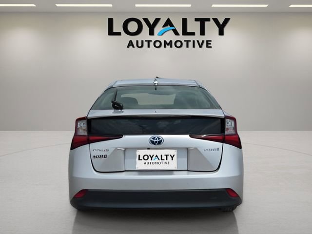 Used 2020 Toyota Prius LE FWD image 4