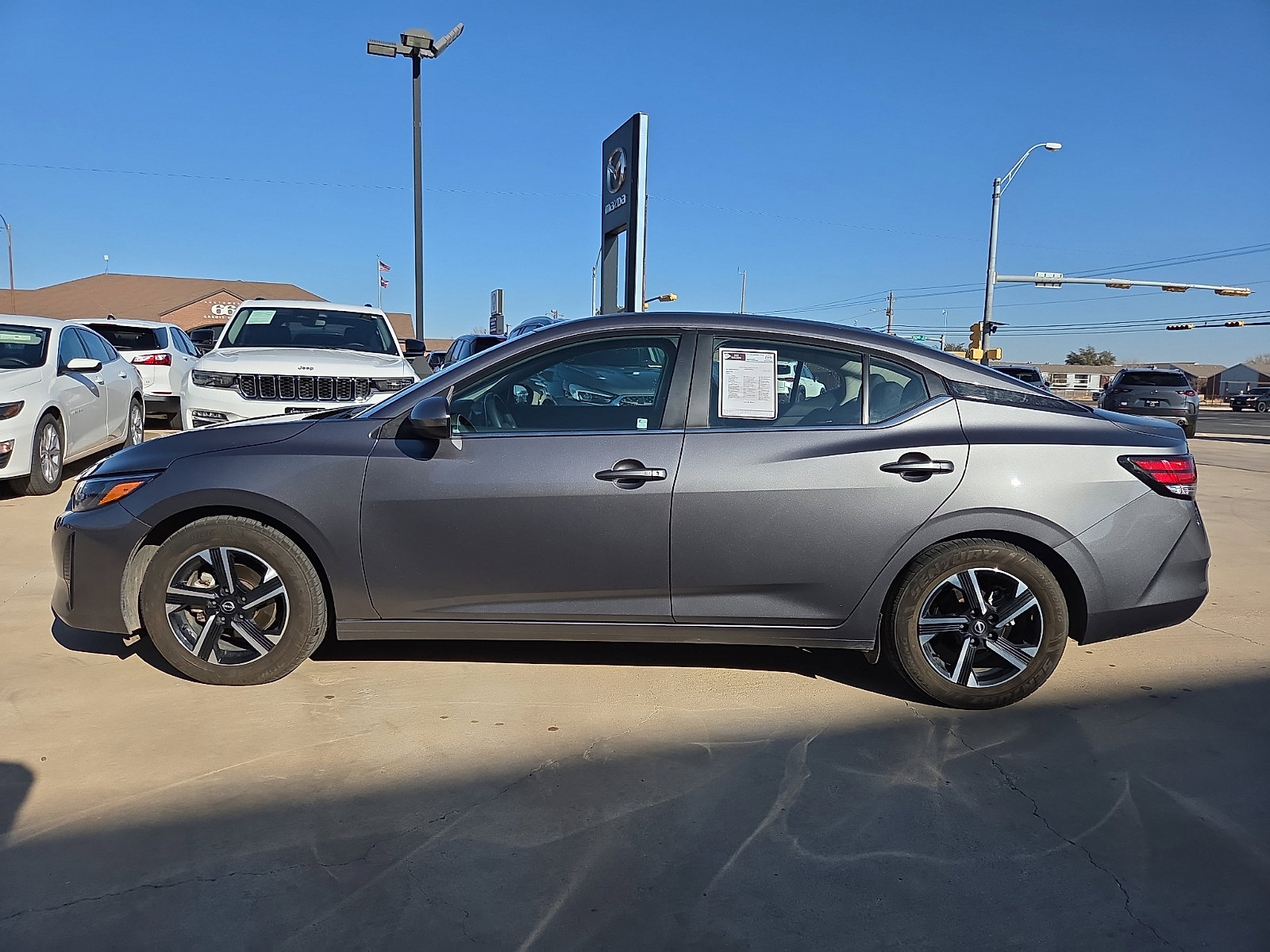 Used 2024 Nissan Sentra SV image 3