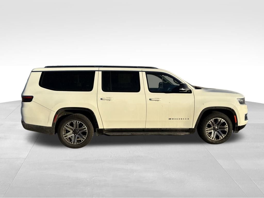Used 2023 Jeep Wagoneer L Series II image 7