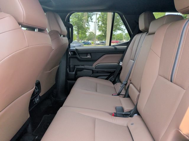 Used 2025 Toyota 4Runner Limited RWD image 30