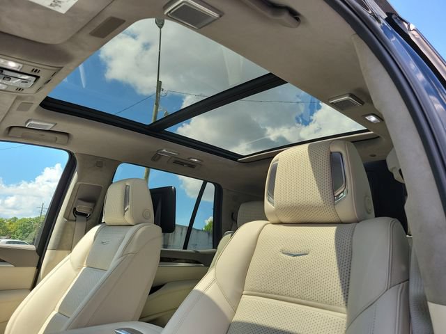 New 2026 Cadillac Escalade Platinum Sport w/ LPO, ONYX Package AWD/4WD image 25