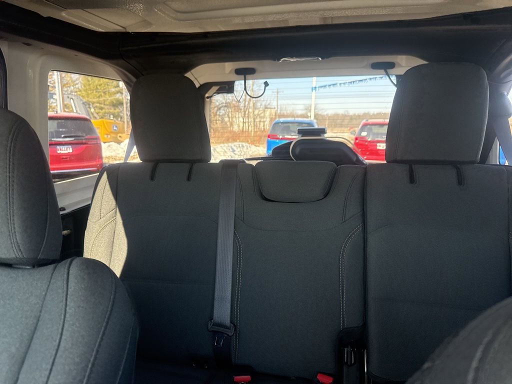 New 2025 Jeep Wrangler Sport S image 31