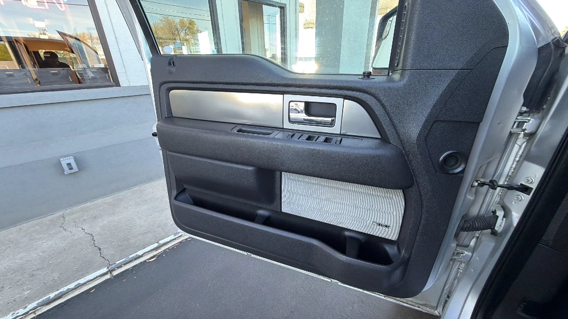 Used 2014 Ford F150 Raptor w/ SVT Exterior Graphics Package AWD/4WD image 25