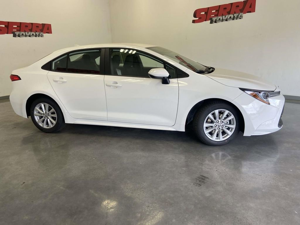 Used 2026 Toyota Corolla LE w/ LE Premium Package FWD image 2