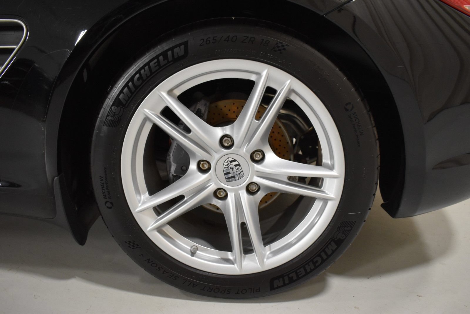 Used 2010 Porsche Boxster RWD image 13