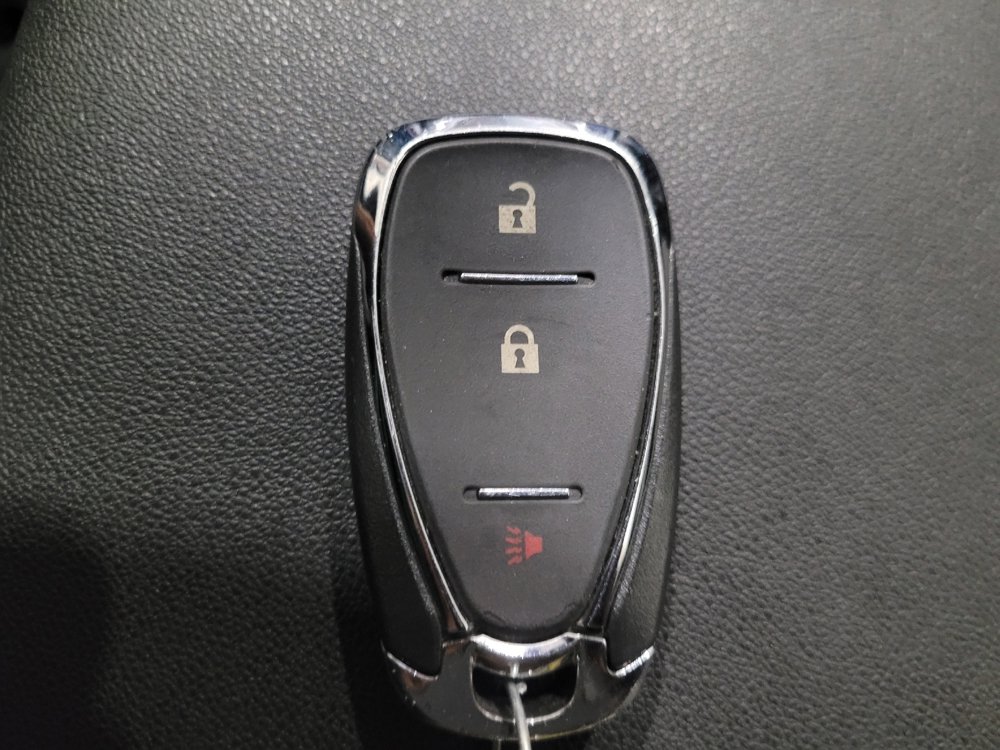 Used 2018 Chevrolet Equinox LS AWD/4WD image 32