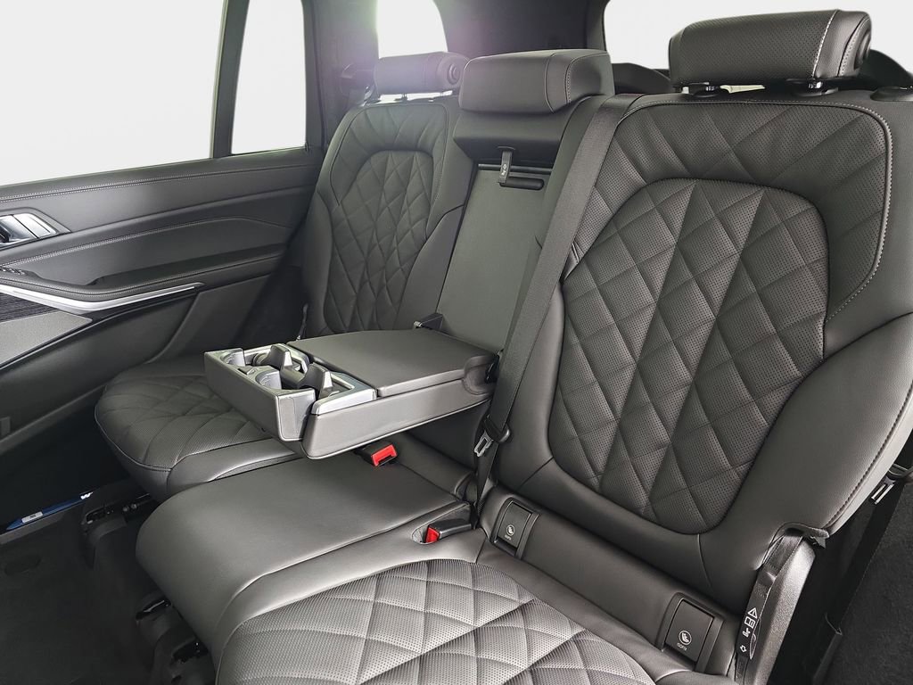 New 2026 BMW X7 xDrive40i image 15