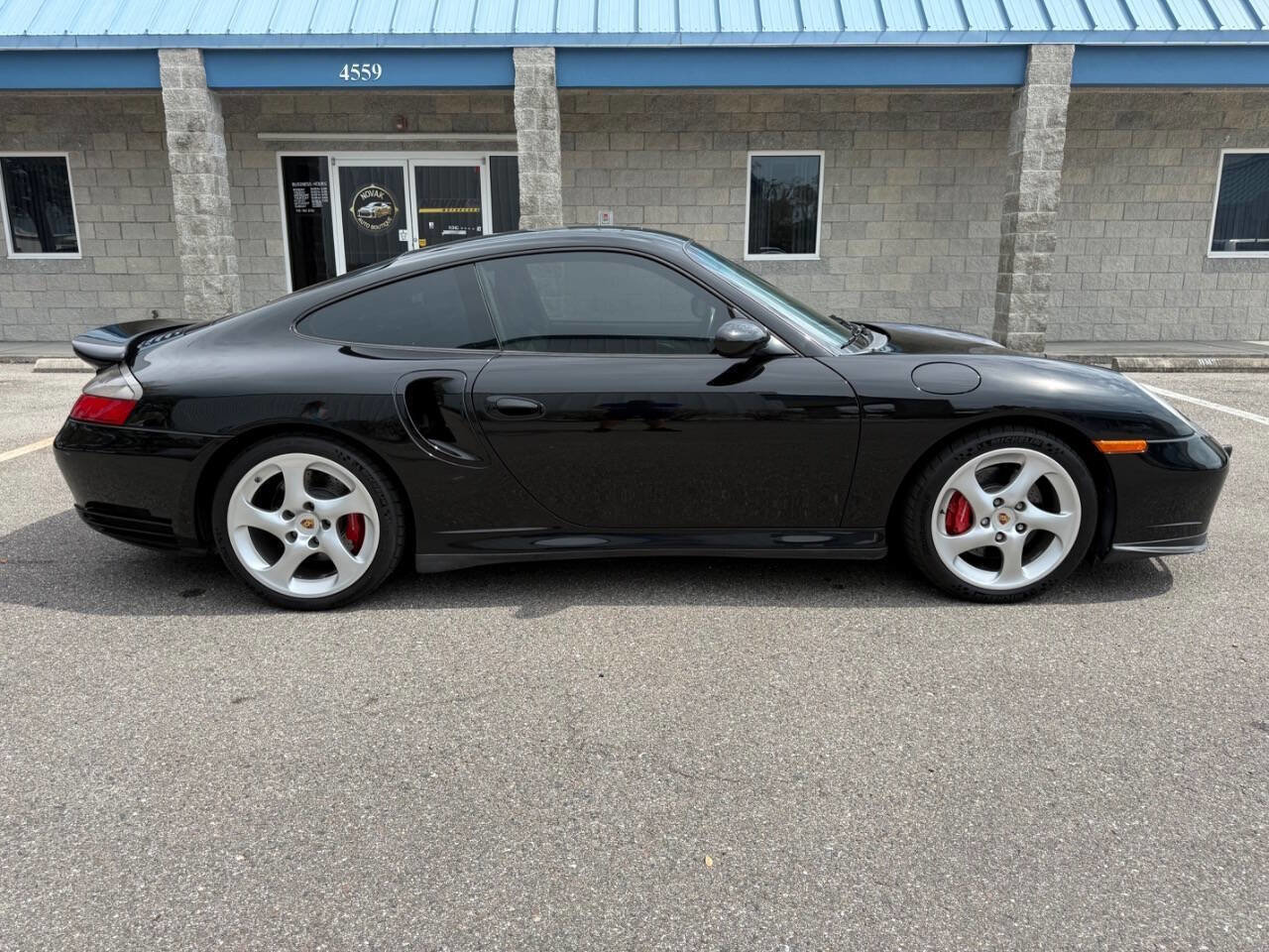 Used 2001 Porsche 911 Turbo image 12
