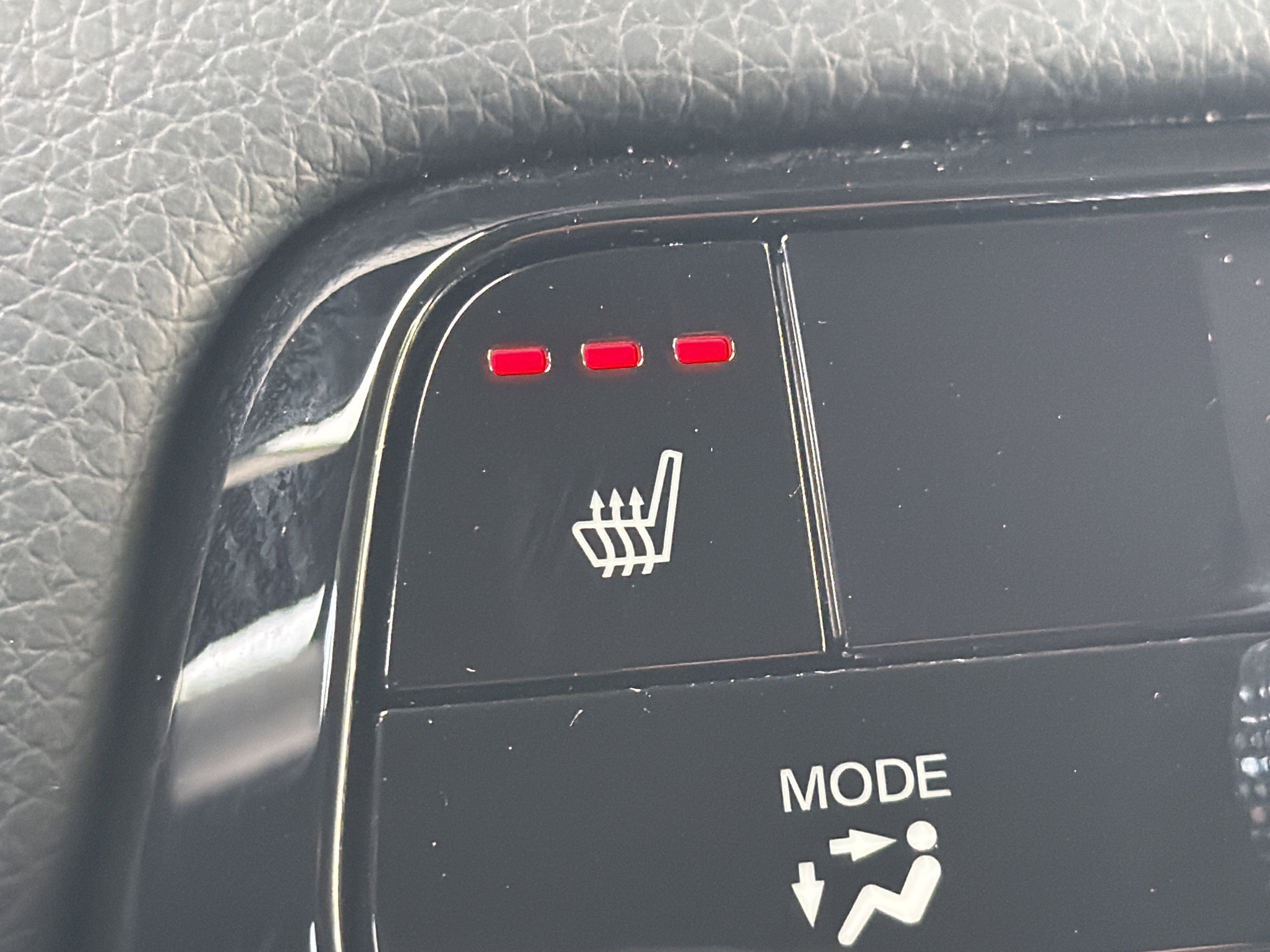 Certified 2025 Honda Pilot Touring image 25