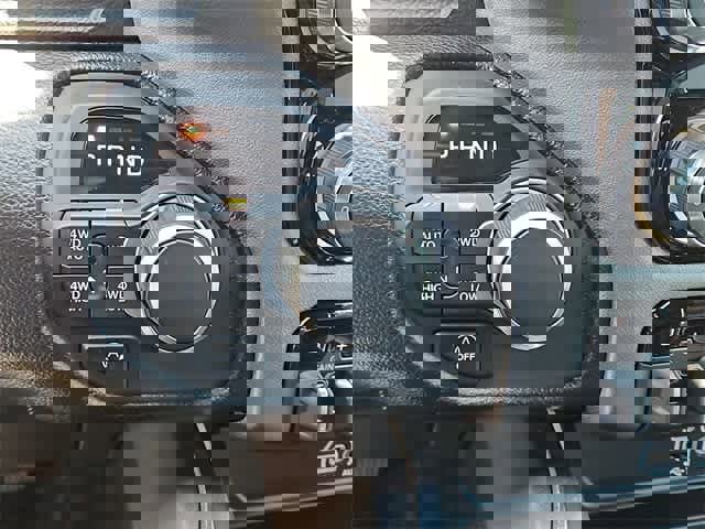 Used 2025 RAM 1500 Big Horn image 29