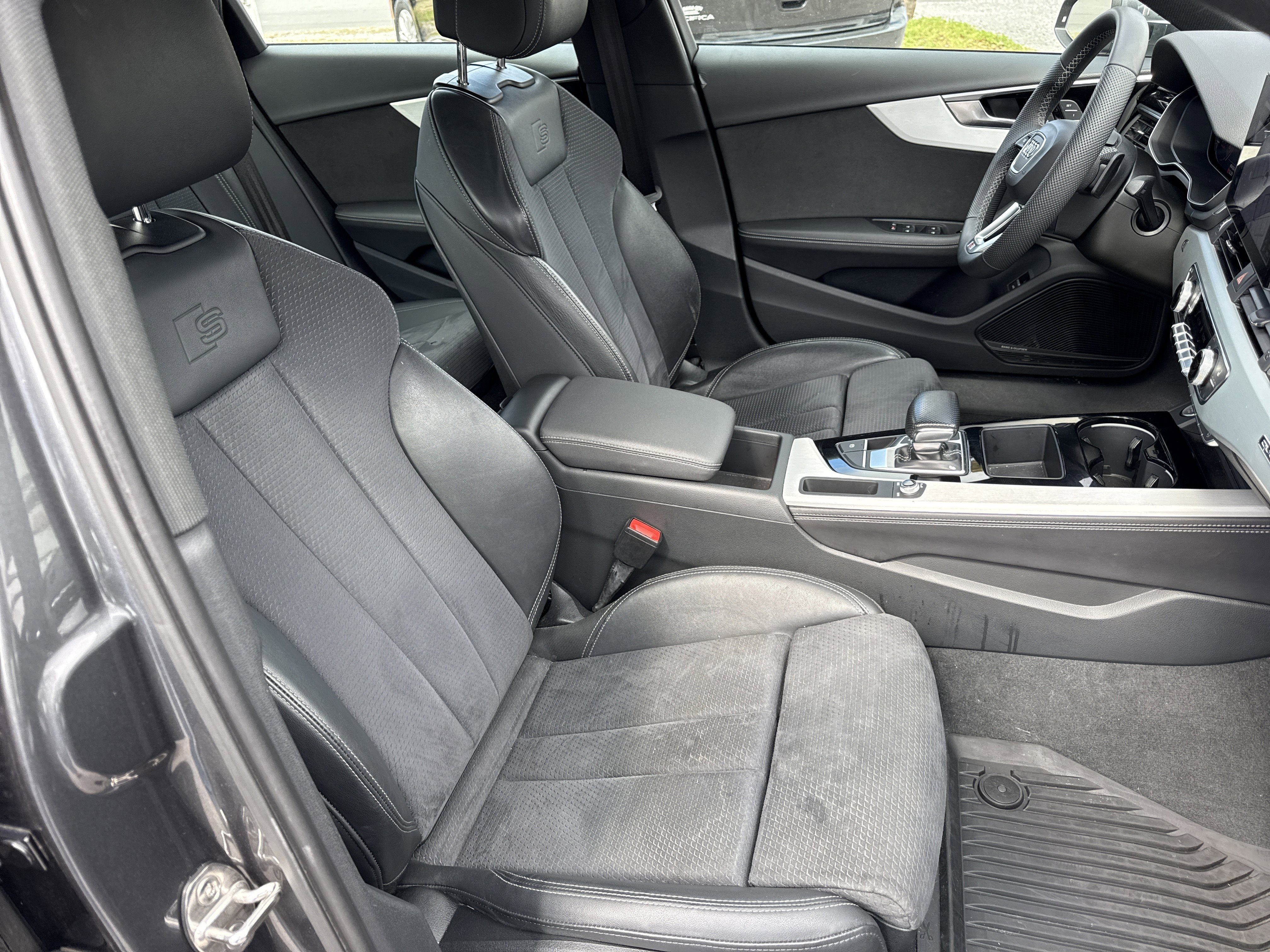 Used 2022 Audi A4 2.0T Premium Plus w/ Premium Plus Package image 28