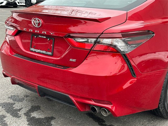 Certified 2021 Toyota Camry SE image 5