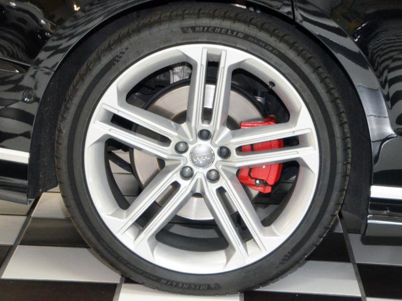 Used 2020 Audi S8 L image 14