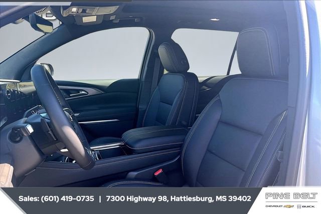 New 2026 Chevrolet Traverse LT w/ Sun and Wheel Package image 18