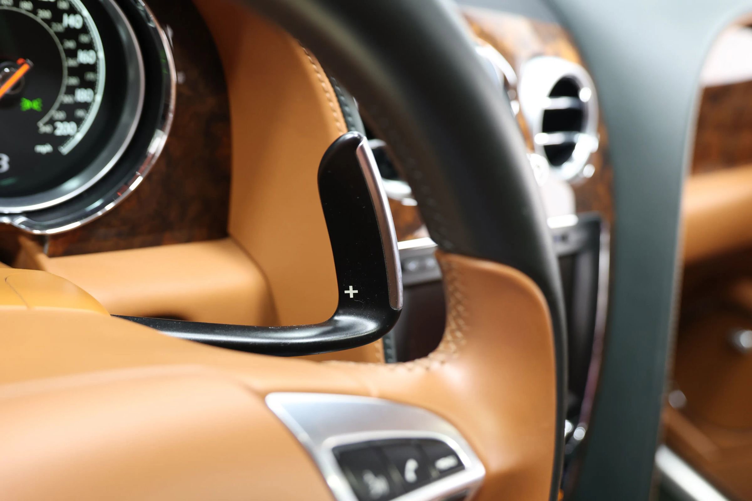 Used 2016 Bentley Flying Spur W12 AWD/4WD image 27