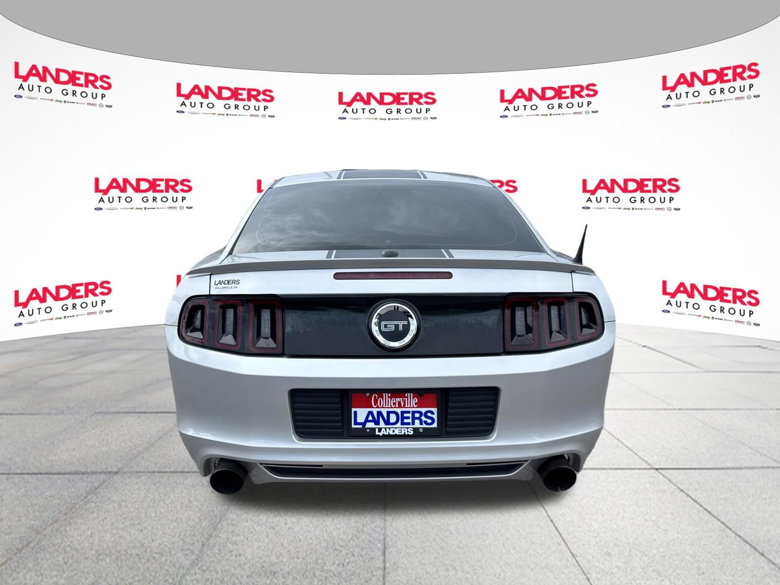 Used 2014 Ford Mustang GT Premium RWD image 4