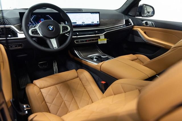 Certified 2026 BMW X7 xDrive40i w/ M Sport Package AWD/4WD image 22