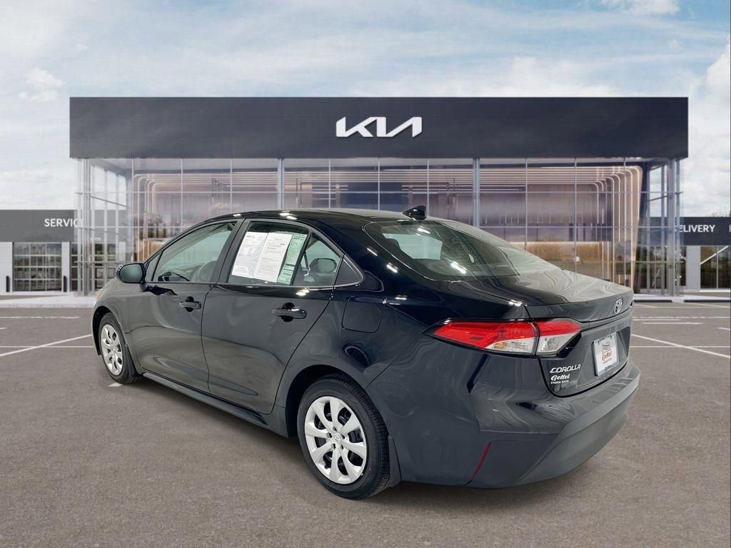 Used 2025 Toyota Corolla LE image 6