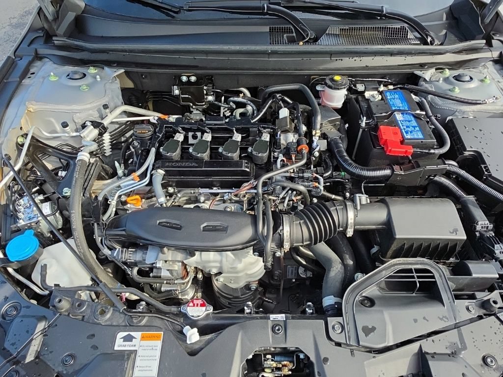 Used 2025 Honda Accord SE image 11