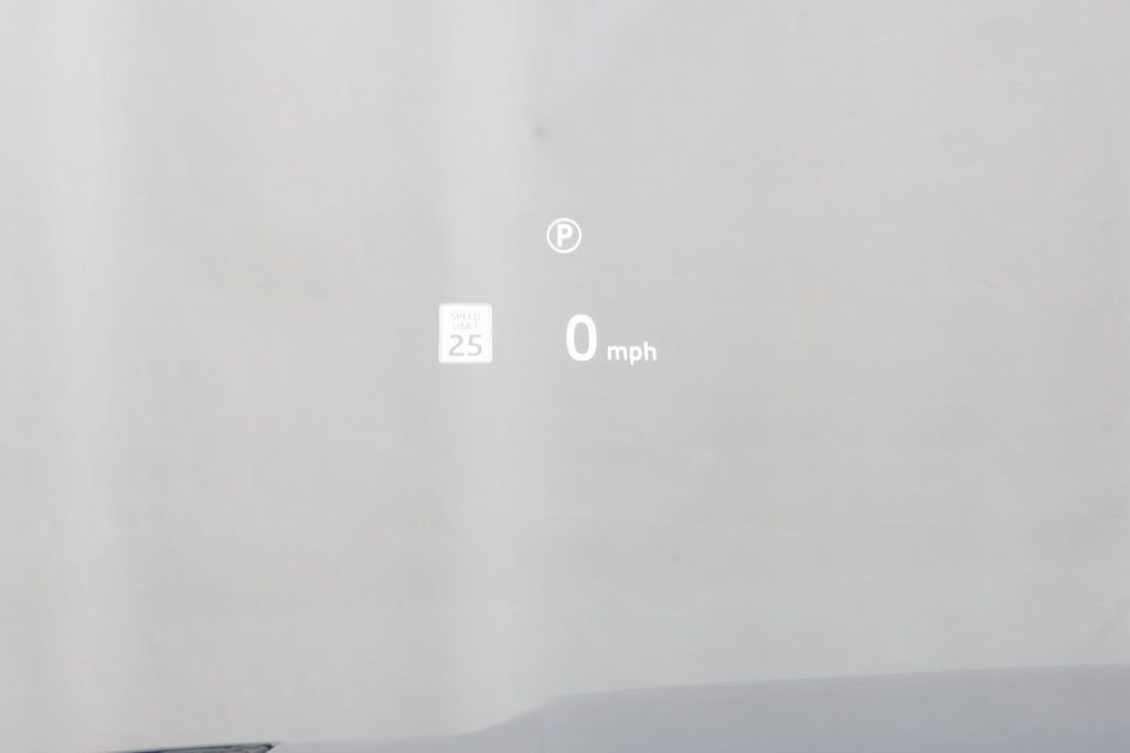 Used 2025 Land Rover Defender 110 S image 9