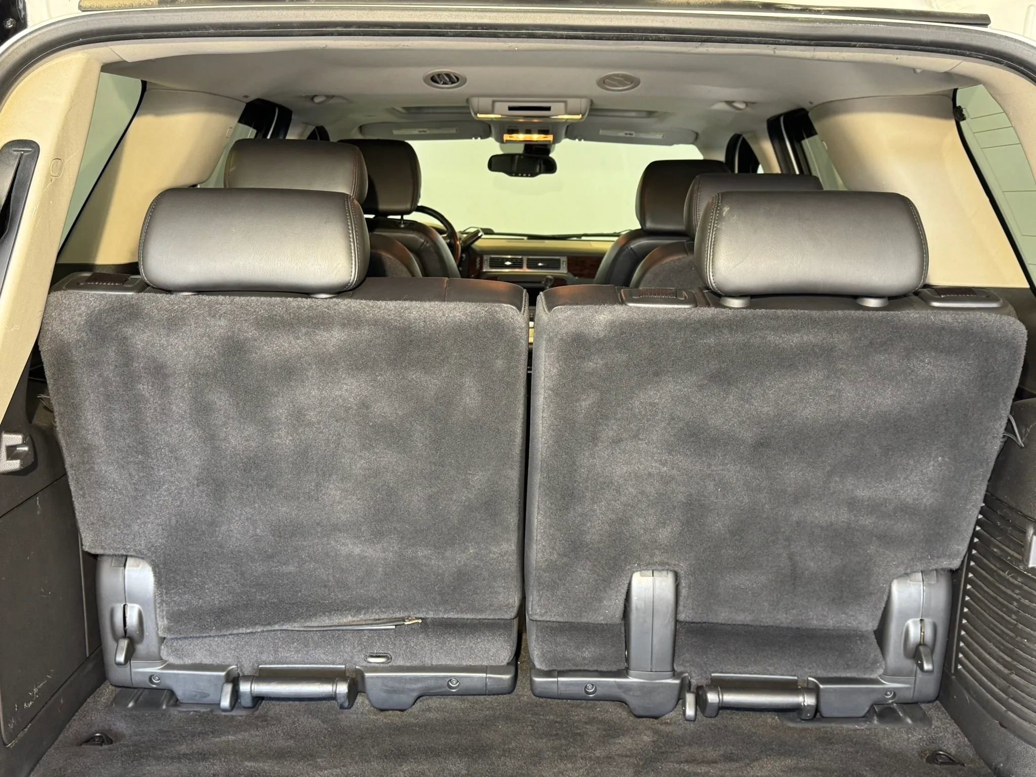 Used 2008 GMC Yukon Denali AWD/4WD image 36