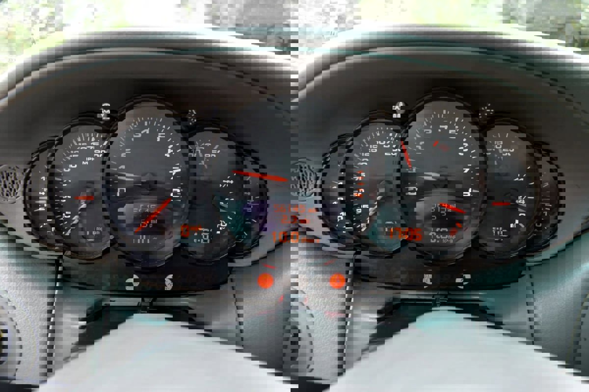 Used 2002 Porsche 911 Cabriolet image 18