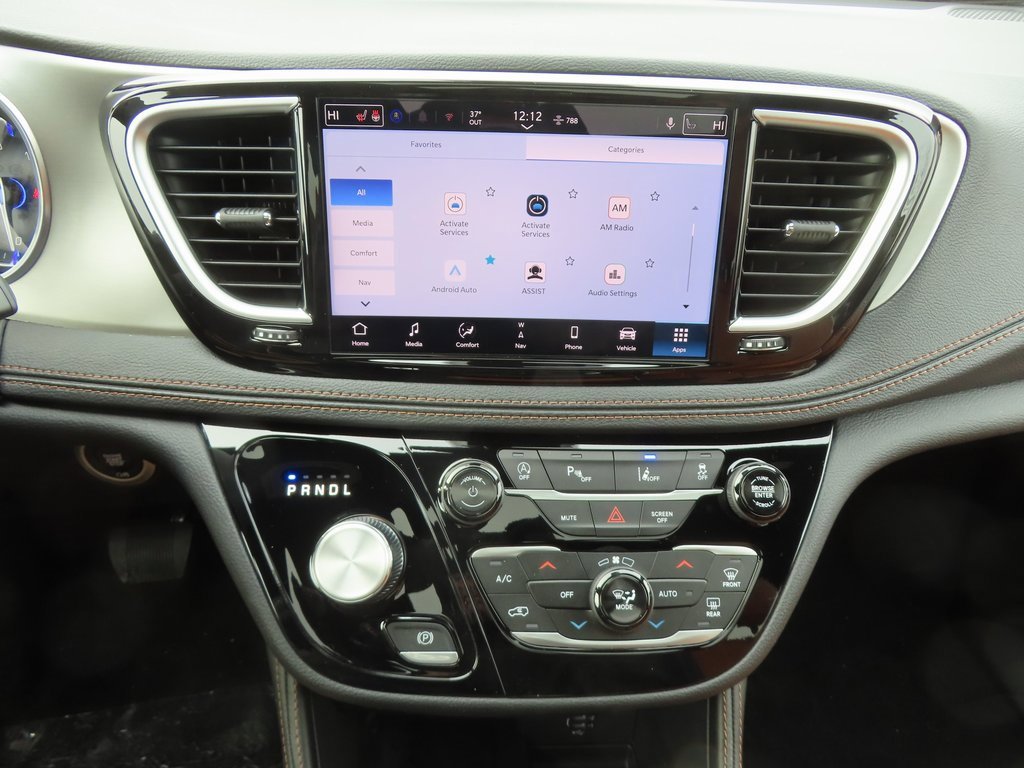 New 2026 Chrysler Pacifica Pinnacle w/ Trailer Tow Group image 5