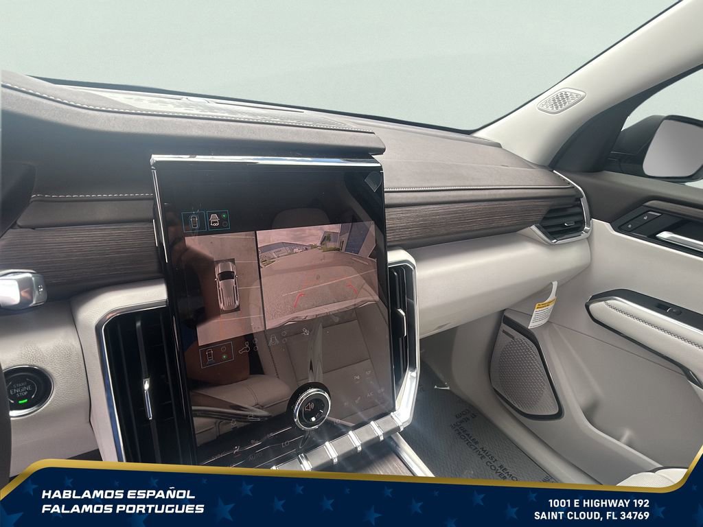 New 2026 GMC Acadia Denali w/ Super Cruise Package FWD image 29
