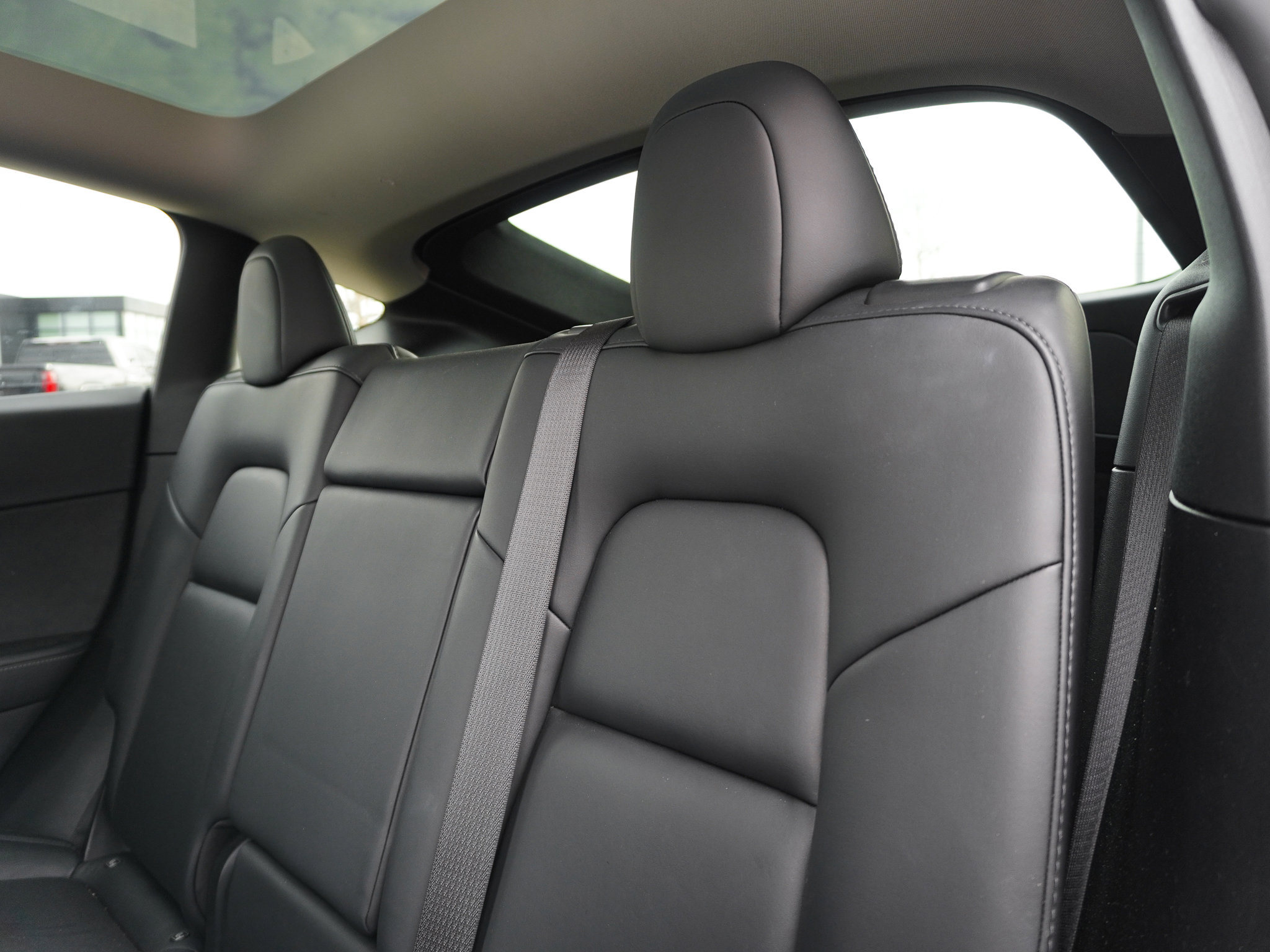 Used 2021 Tesla Model Y Long Range image 27