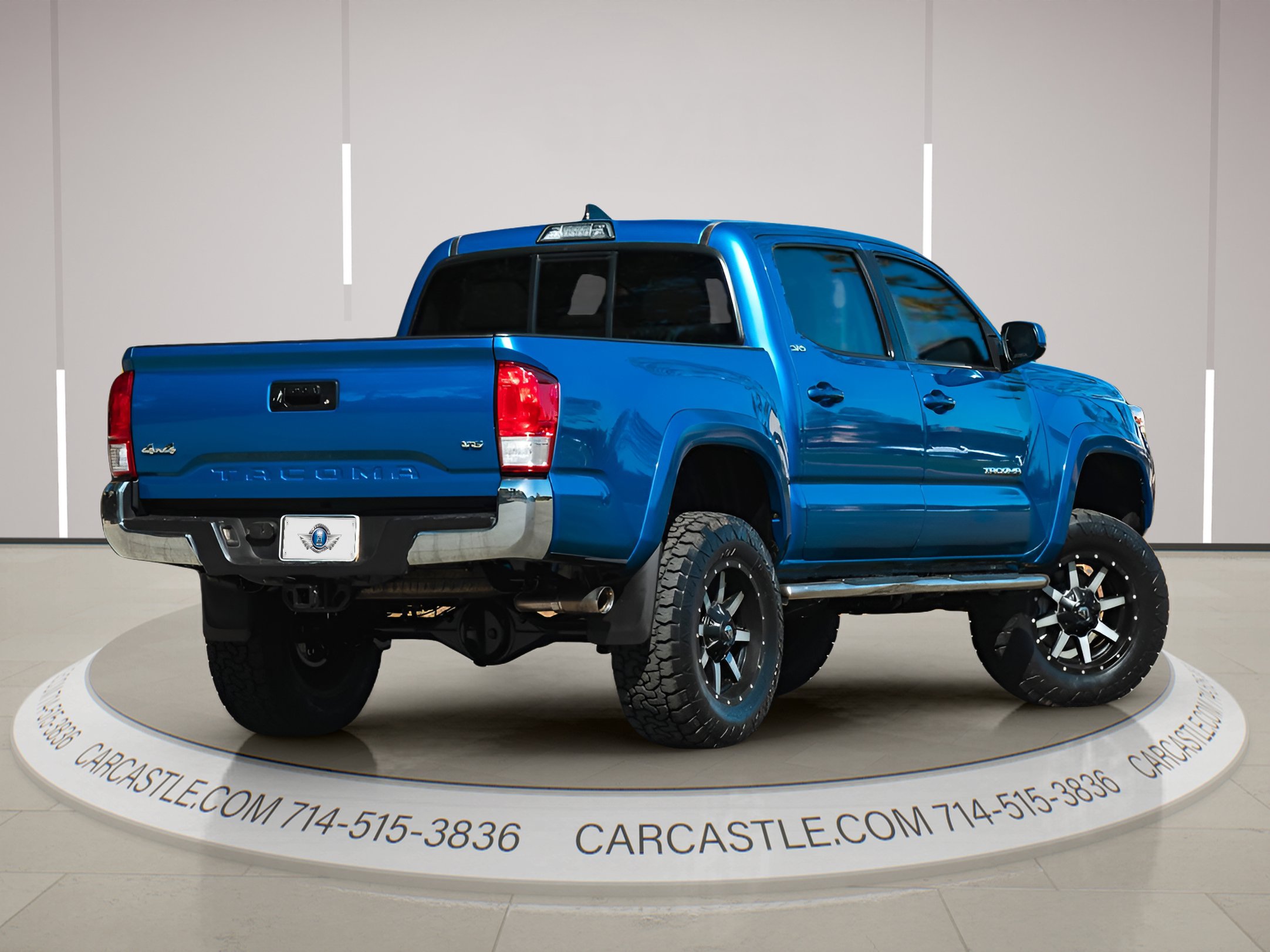 Used 2017 Toyota Tacoma SR5 w/ Tow Package image 9