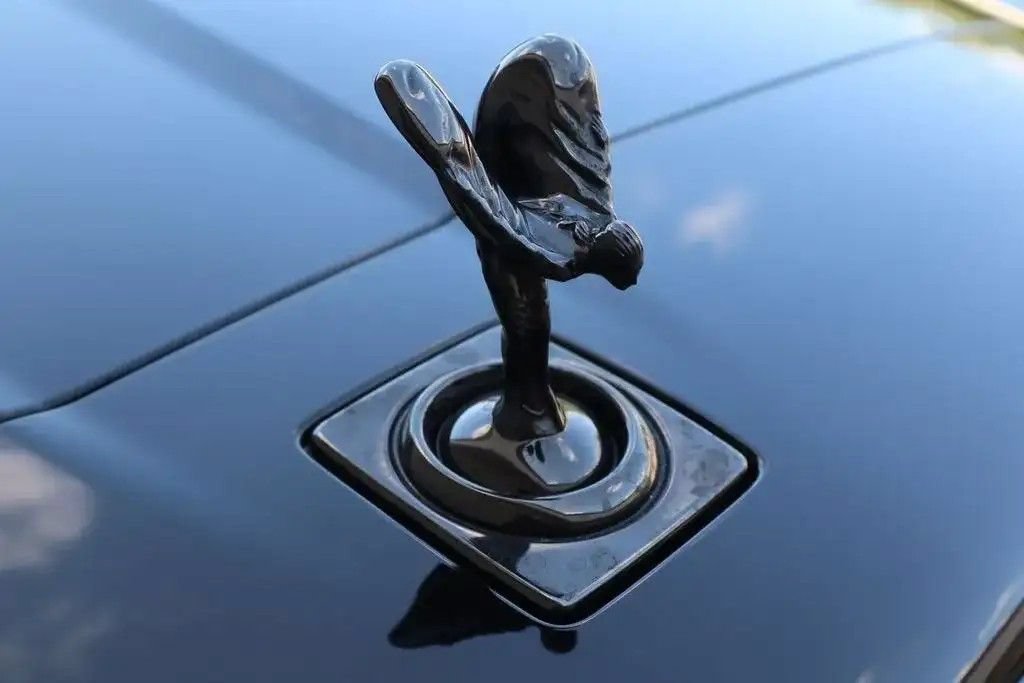 Certified 2024 Rolls-Royce Cullinan Black Badge AWD/4WD image 24