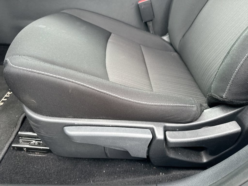 Used 2025 Nissan Sentra SV w/ All-Weather Package FWD image 22