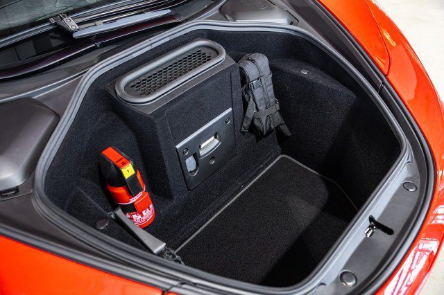 Used 2022 McLaren 720S Performance RWD image 25