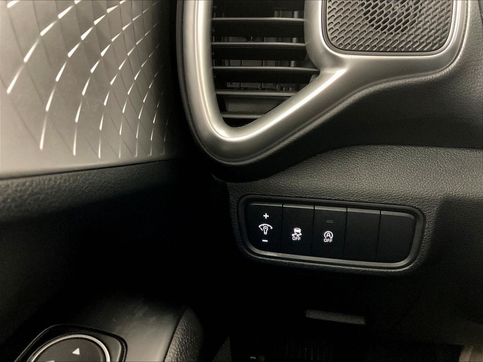 Used 2024 Kia Soul LX FWD image 14