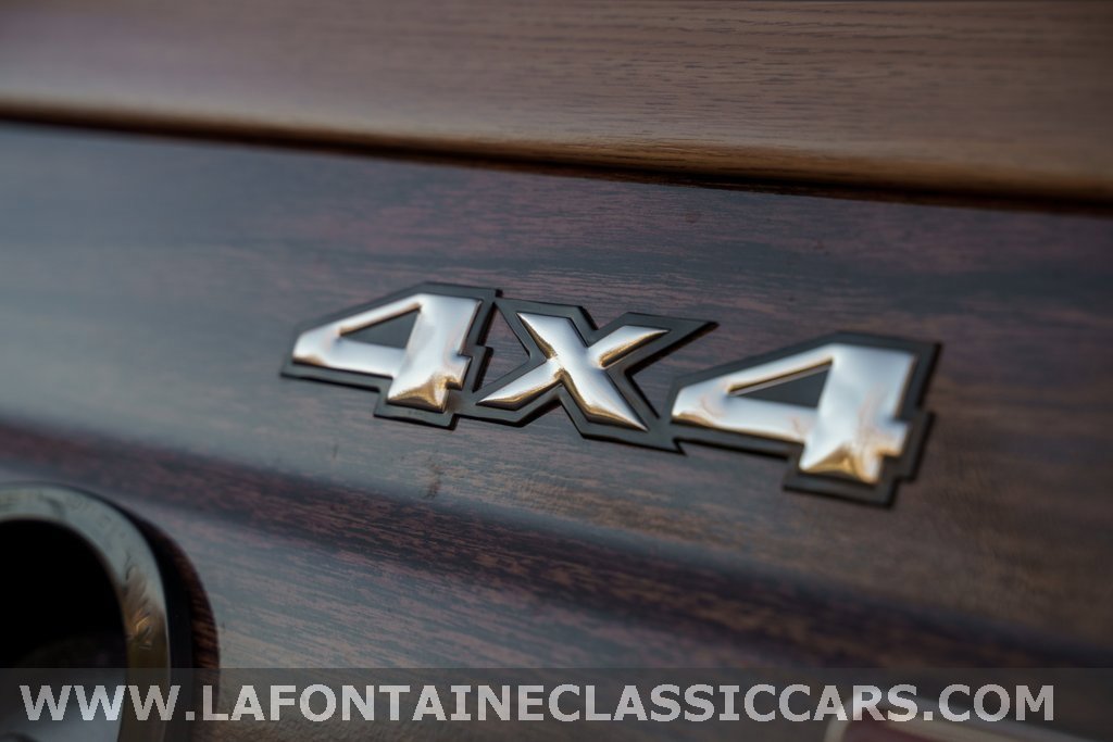 Used 1991 Jeep Grand Wagoneer Base image 31