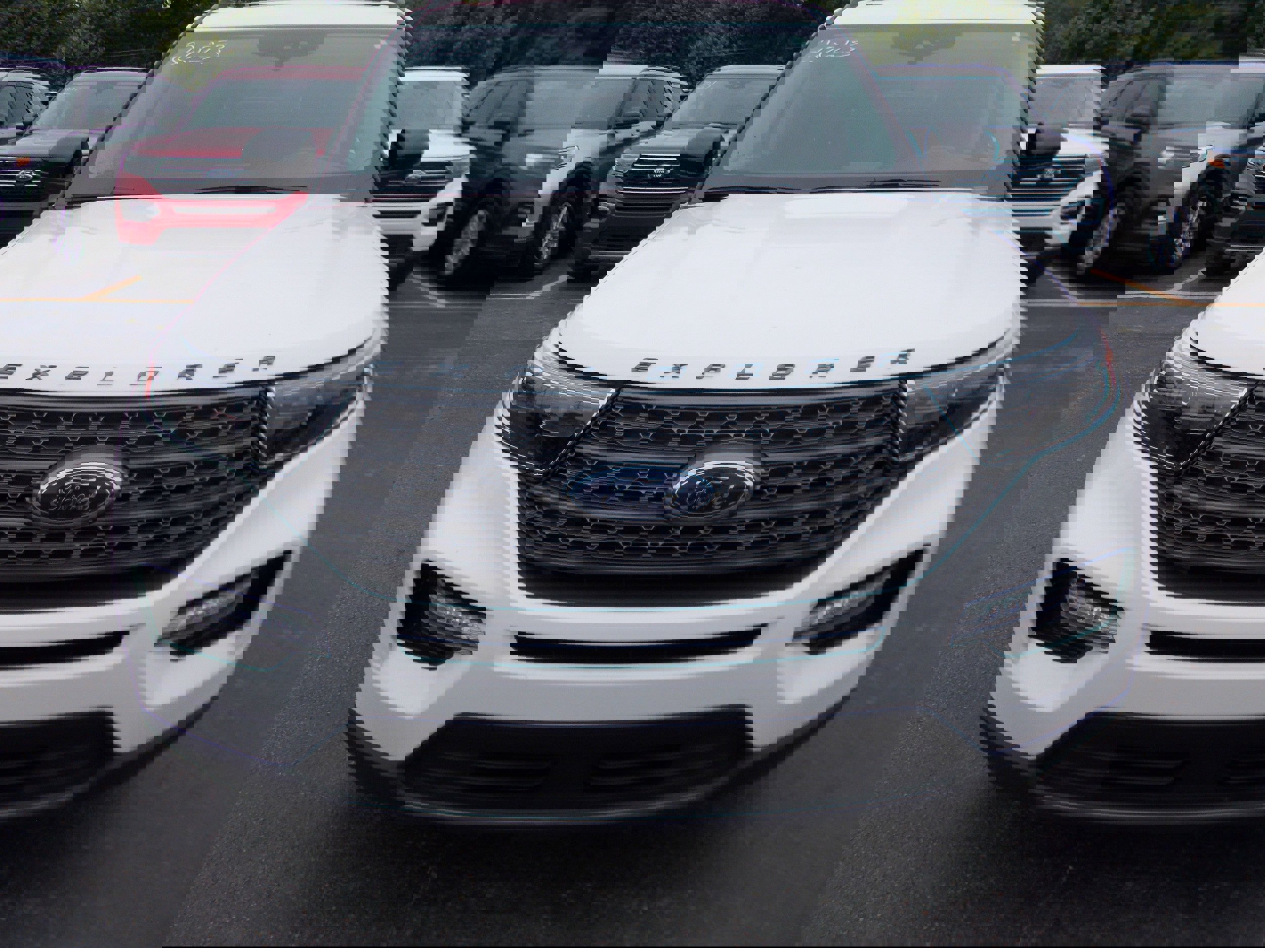 Used 2023 Ford Explorer XLT w/ Equipment Group 202A image 9