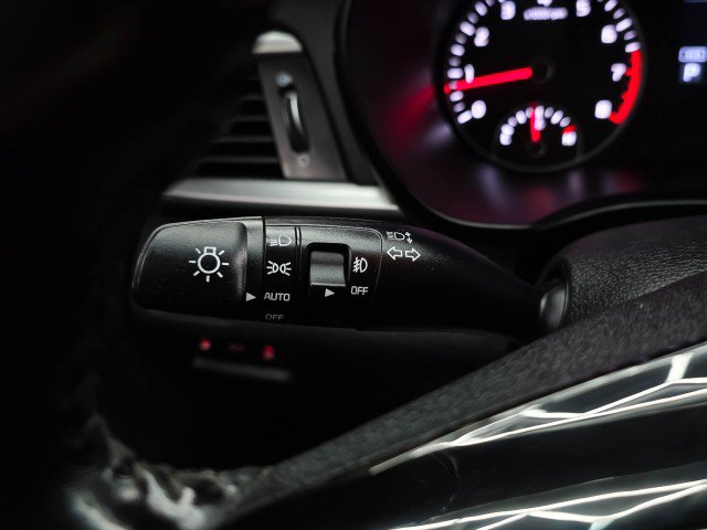 Used 2020 Kia Optima S FWD image 21