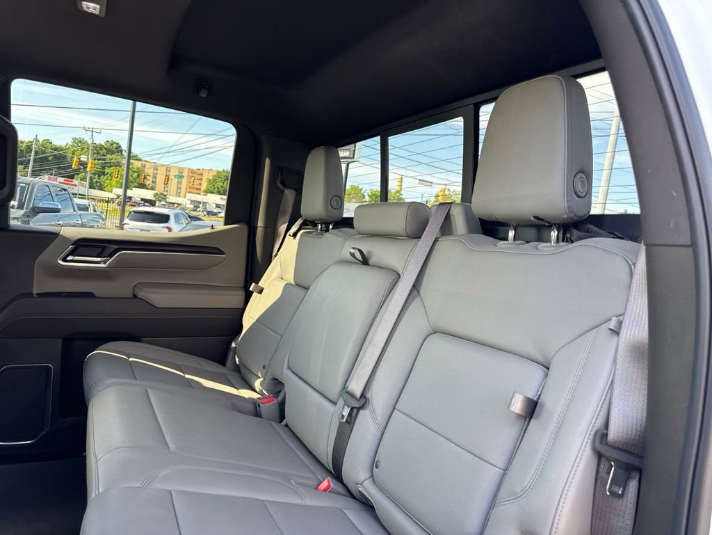 Used 2025 GMC Sierra 1500 SLT w/ SLT Premium Plus Package AWD/4WD image 27