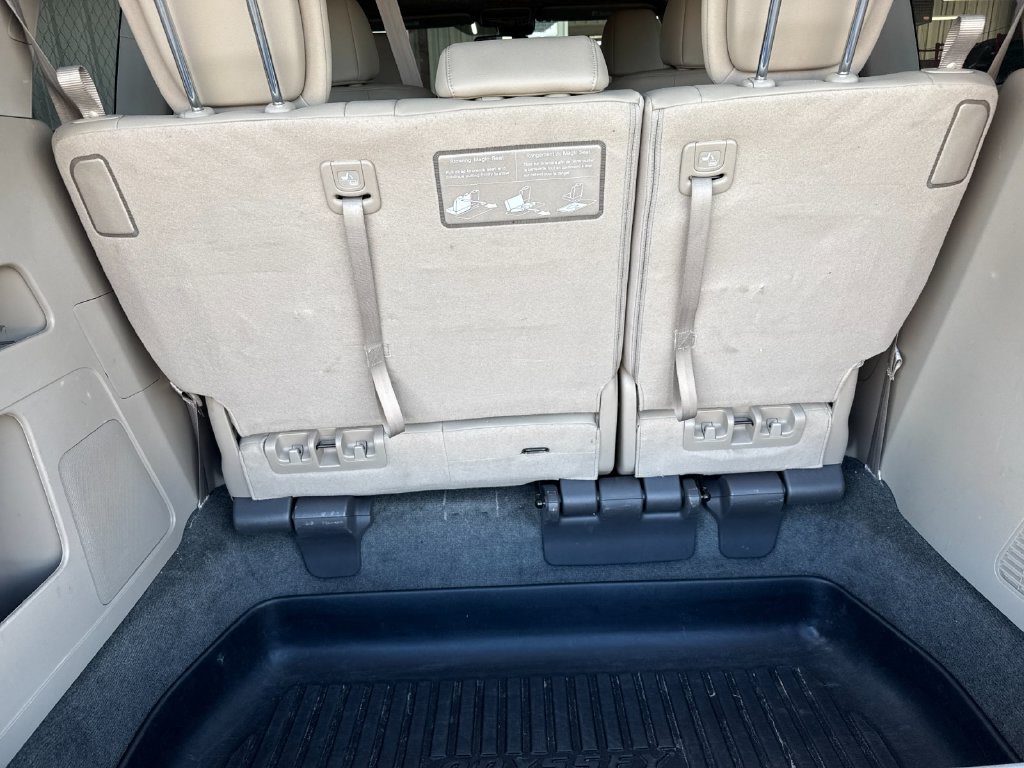 Used 2016 Honda Odyssey EX-L image 16