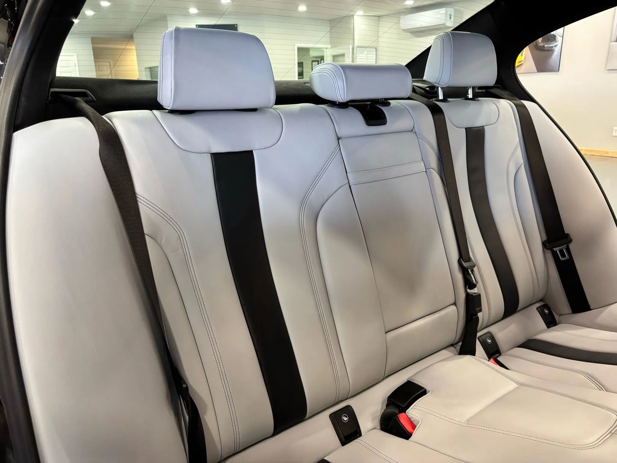 Used 2023 BMW M5 image 21