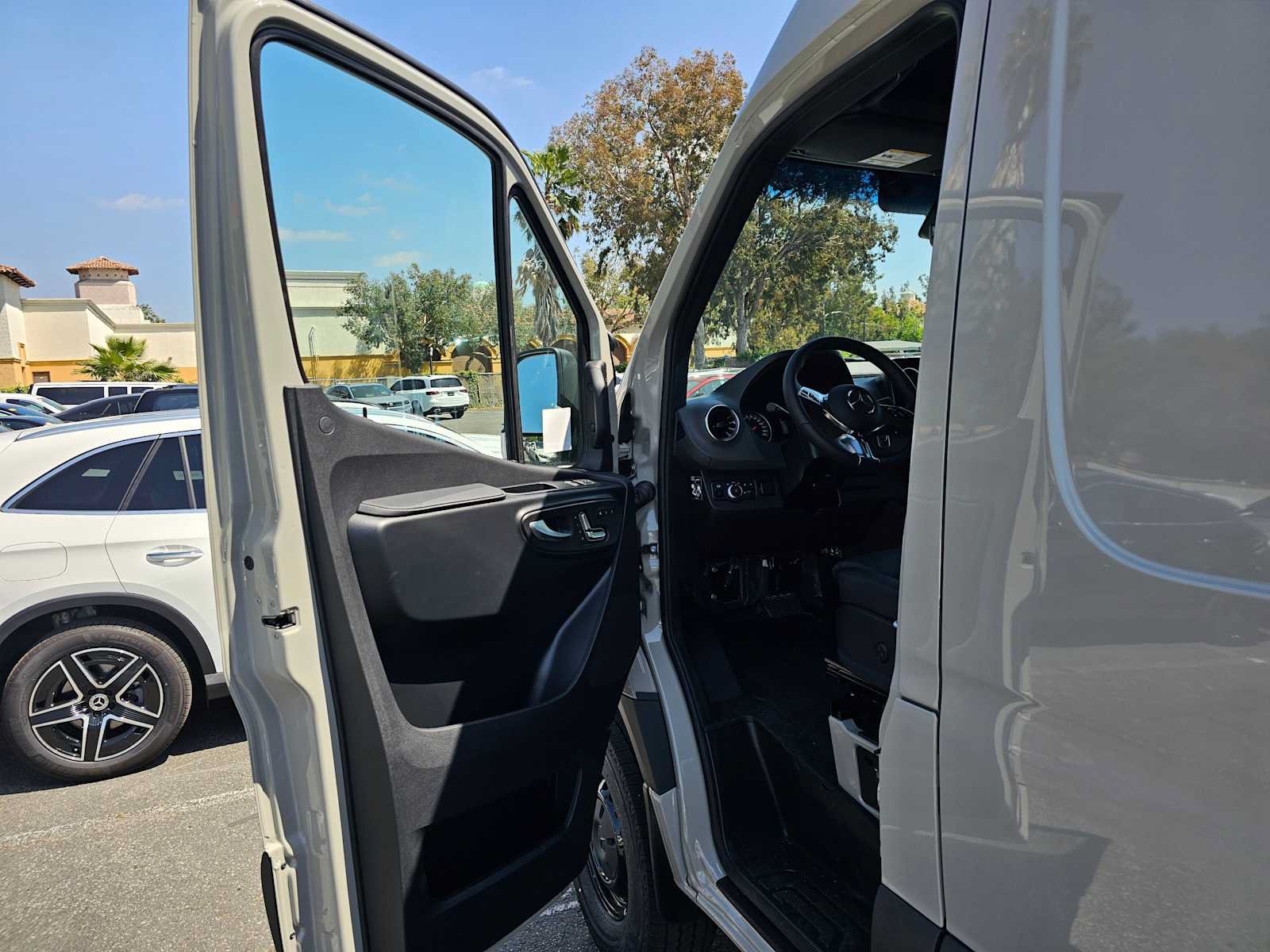 New 2026 Mercedes-Benz Sprinter 2500 image 18